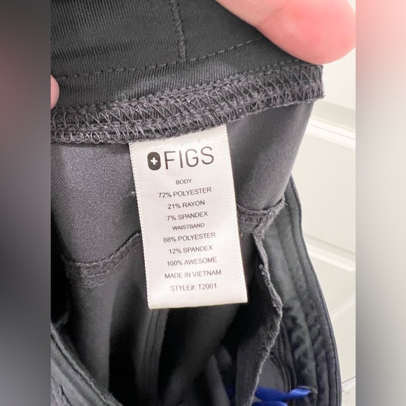 FIGS Men’s Cargo Scrub Pants - Picture 3 of 3